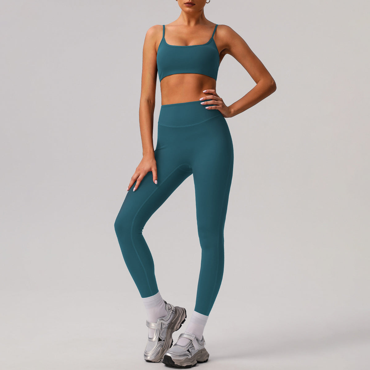 Solid color tight yoga suit quick drying fitness suit outdoor body shaping running suit women's fitness suit ﻿